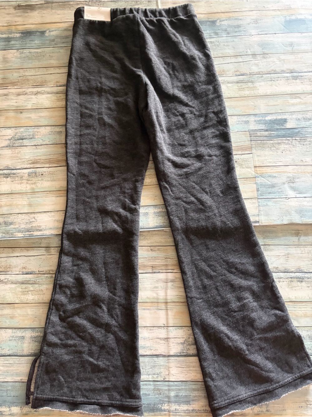 American Eagle Outfitters Women's Fleece Flare Sweatpants Charcoal NWT - Picture 3 of 6